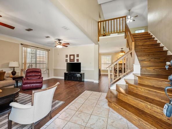 6111  Sandstone Drive , Arlington Texas 76001