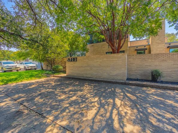 5713  Pershing Avenue , Fort Worth Texas 76107