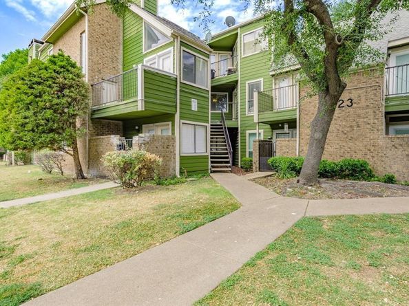 9823  Walnut Street  L205, Dallas Texas 75243