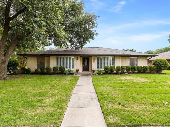 1809  Greenway Drive , Plano Texas 75075