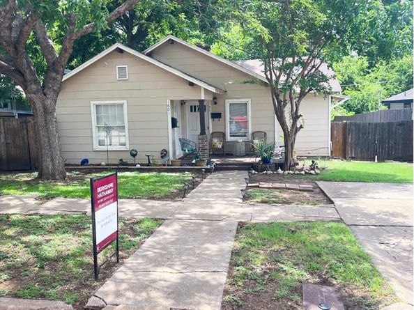 1801  Belle Place , Fort Worth Texas 76107