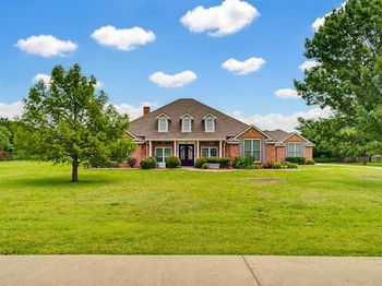 201  Willowcrest  