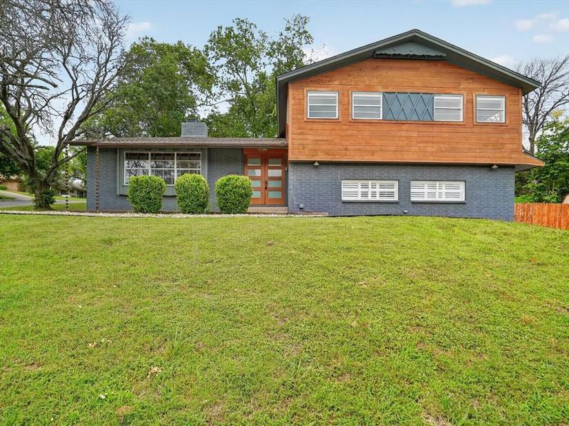 6609  Genoa Road , Fort Worth Texas 76116