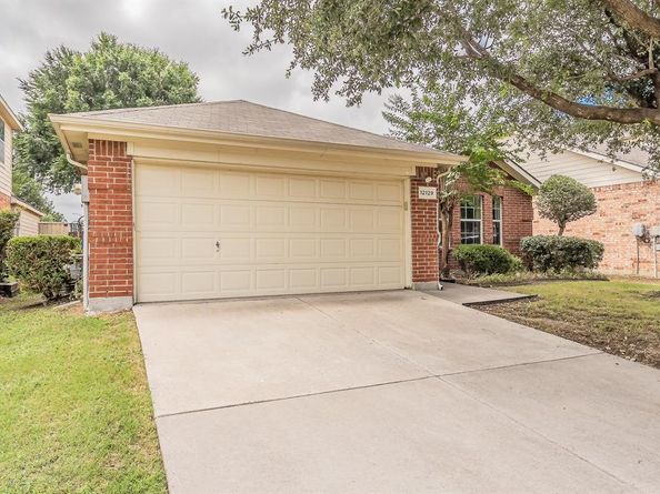 12129  Macaroon Lane , Fort Worth Texas 76244