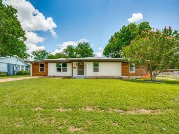 2800  Cecil Drive 
