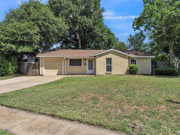 1801  Anderson Street , Irving Texas 75062