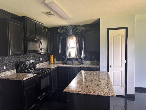 2109  Old Harbor Way , Princeton Texas 75407