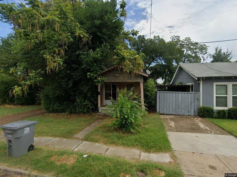 3806  Crozier Street , Dallas Texas 75215