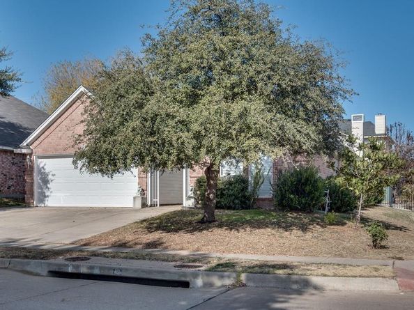 8841  San Joaquin Trail , Fort Worth Texas 76118