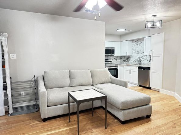 9833  Walnut Street  106, Dallas Texas 75243