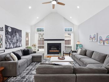 1436  Susan Lane 