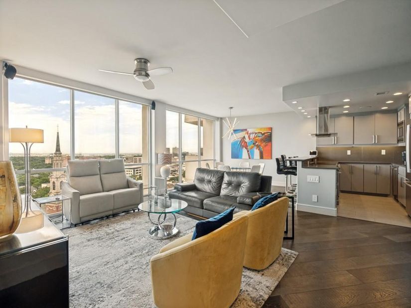 6211 W Northwest Highway  1707, Dallas Texas 75225