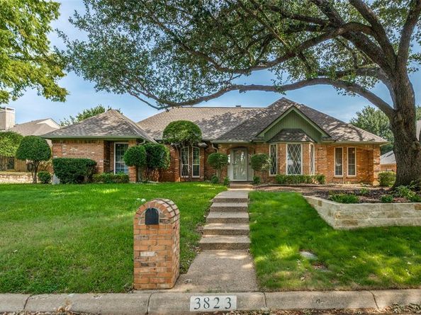 3823  Rochelle Drive , Arlington Texas 76016