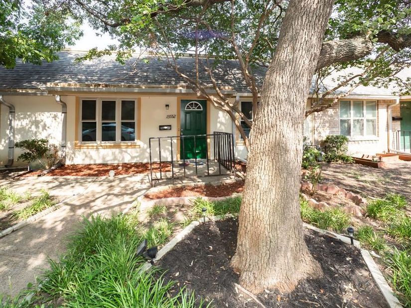 13552  Waterfall Way , Dallas Texas 75240