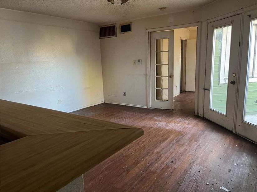 9823  Walnut Street  303, Dallas Texas 75243