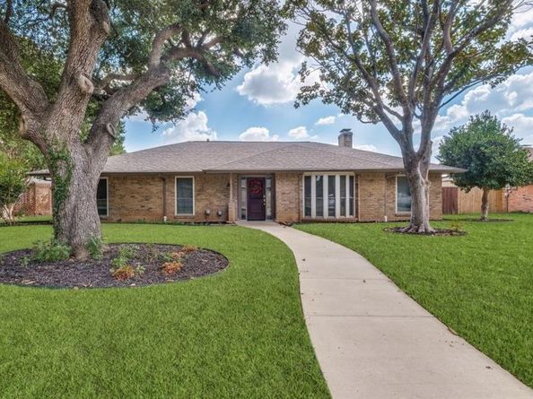 1028  Rosewood  , DeSoto Texas 75115