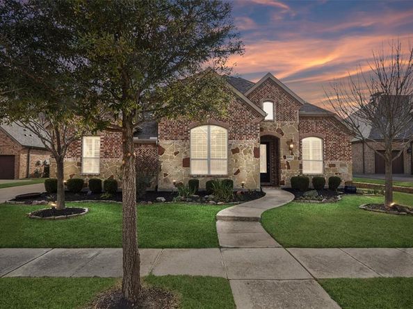 1008  Hazel Drive , Lantana Texas 76226