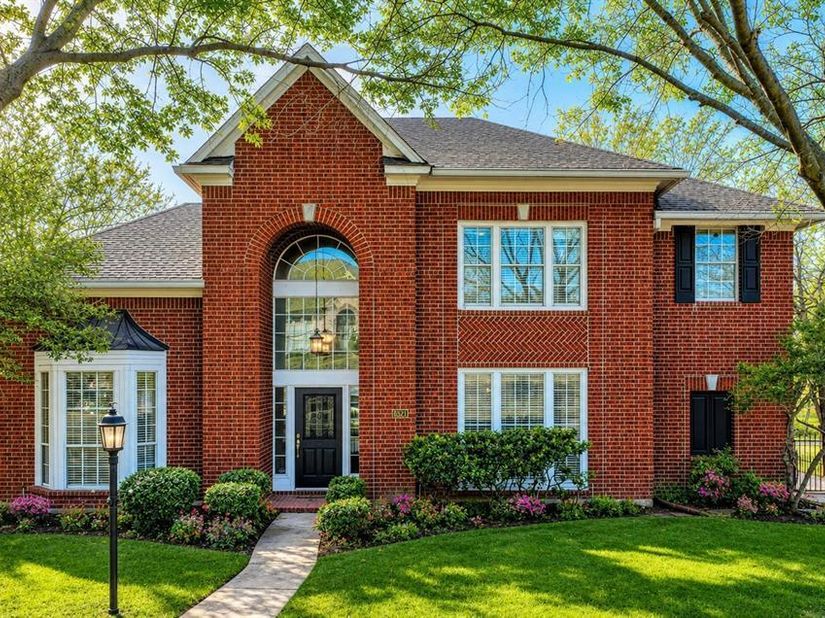 6521  Lynch Lane , Garland Texas 75044