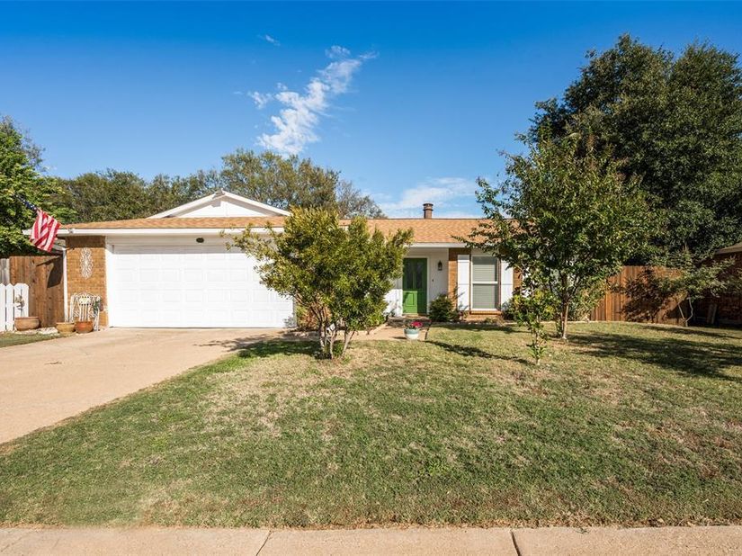 7232  Whitewood Drive , Fort Worth Texas 76137