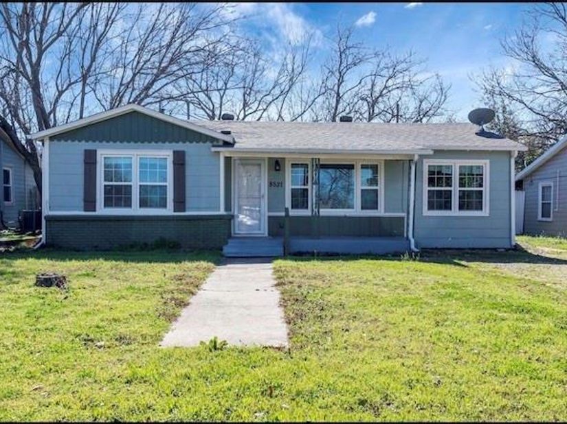 8521  Pemberton Court , White Settlement Texas 76108