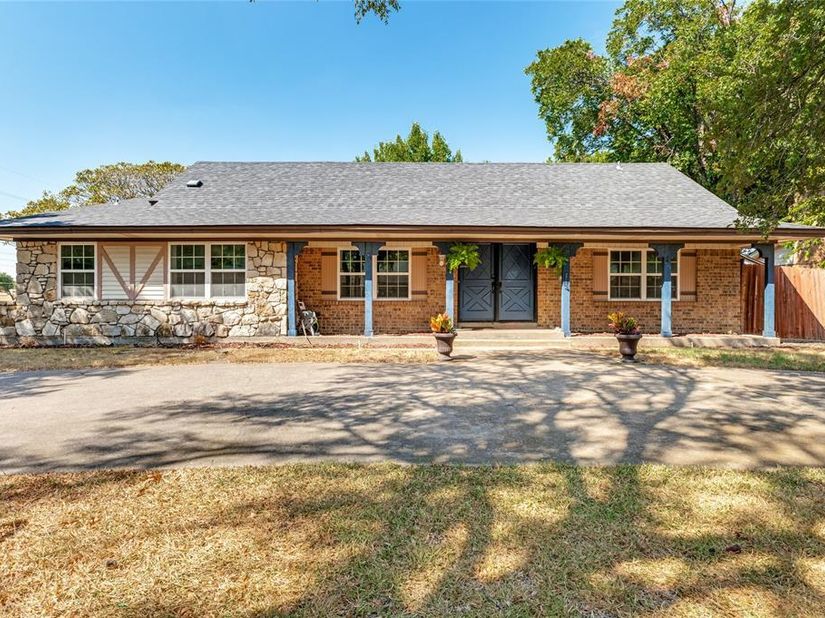 1301  Hillsdale Drive , Richardson Texas 75081