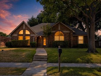 2120  Springwood  