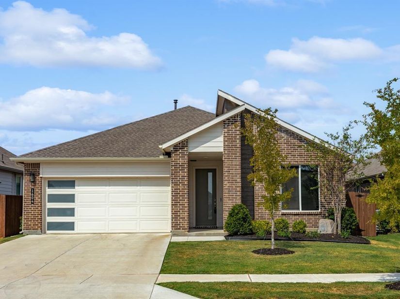 1604  Woodpecker Street , Denton Texas 76205