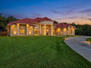 6532  Shoreline Drive 