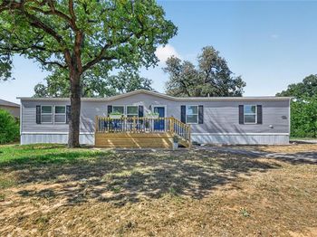 451  Shady Oaks Lane 