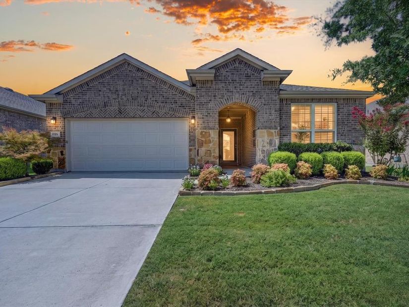 1725  Port Royal Lane , Frisco Texas 75036