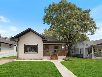 920 S Montreal Avenue 