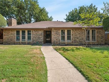 1105  Wood Creek Circle 