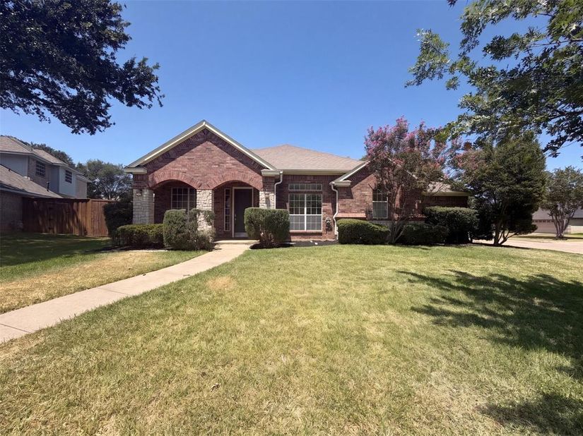 6  Cimarron Court , Trophy Club Texas 76262