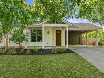 5613 Roosevelt Ave