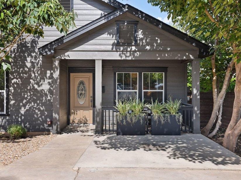 1197 Angelina ST, Austin TX 78702