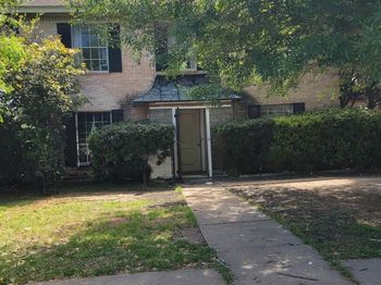 9711 Parkfield DR
