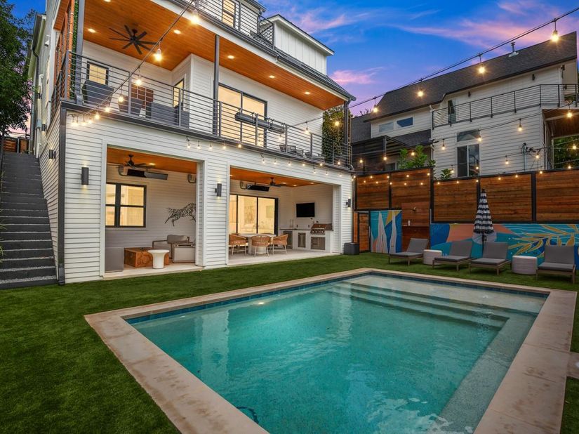 2005 E 8th ST 1, Austin TX 78702
