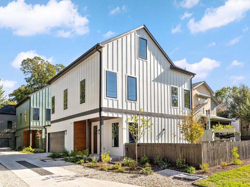 1004 Romeria DR 1, Austin TX 78757