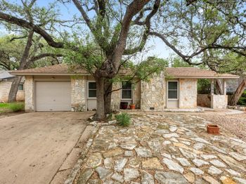 2506 Redleaf LN