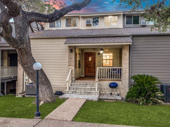 529 Venture BLVD S, Point Venture TX 78645