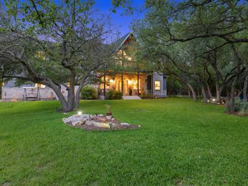 701 Baron LN