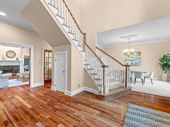 8900 Bell Mountain DR