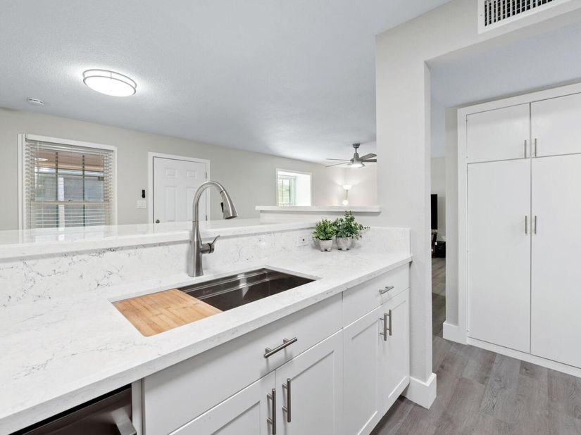 7801 Shoal Creek BLVD 203, Austin TX 78757