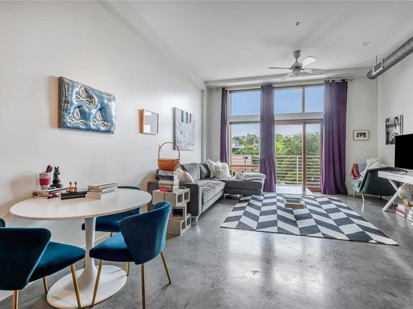 2124 E 6th ST 305, Austin TX 78702