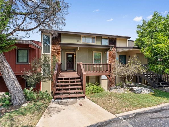 113 Comanche PT, Point Venture TX 78645