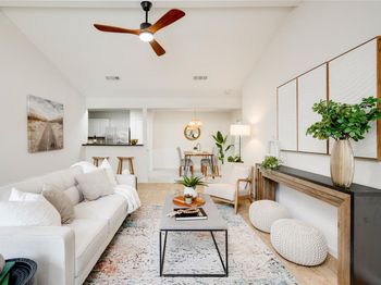 12706 Heinemann DR