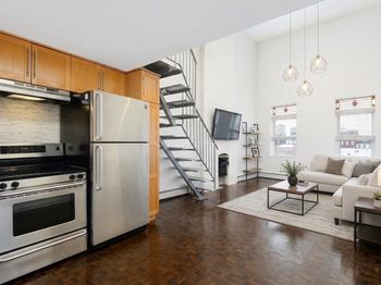 212 9th St