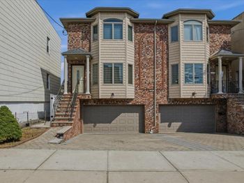 310 6th St