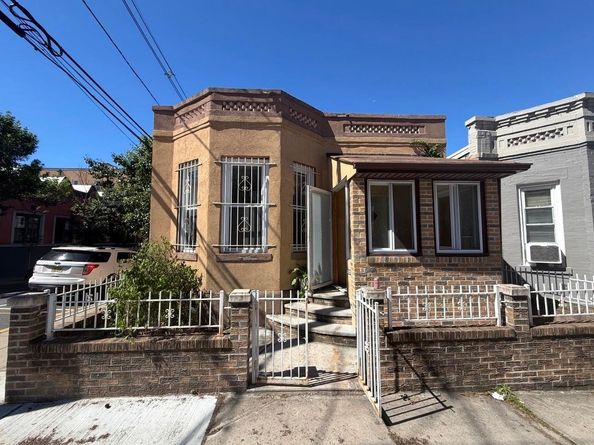 581 65th St, West New York NJ 07093