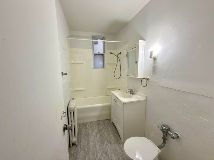 7435 Blvd East 39, North Bergen NJ 07047